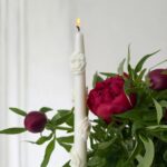 Свеча с пионами 25 см